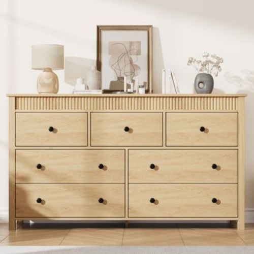 Fluted 7 Drawer Dresser, Natural Oak 7 Chest of Drawer with Fluted Design, 54in Wide Wooden Dresser Organizer Closet for Bedroom Living Room Nursery