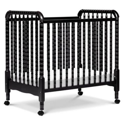 daVinci Jenny Lind 3-in-1 Convertible Mini Crib