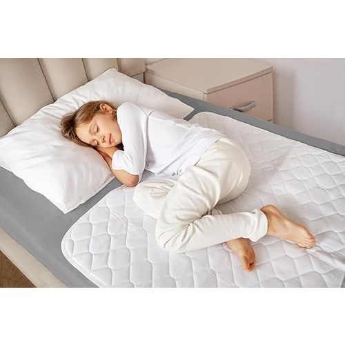 Potty Training Bed Pads for Waterproof Protection | Bed Protector Best for Potty Training & Bed Wetting Toddlers & Children | Absolute Lifesaver for Your Mattress & Sheet | Lynmark® 1 Pack, 33" x 27"