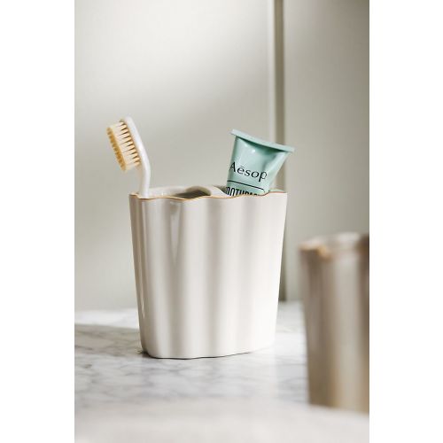 Le Marais Scalloped Toothbrush Holder