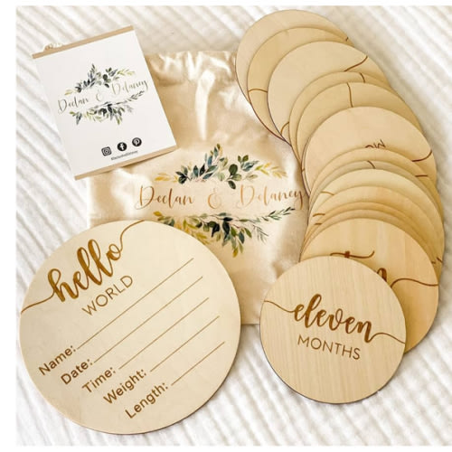 DECLAN & DELANEY Monthly Baby Milestone Cards | 16 Wooden Milestone Discs, Includes Boy/Girl Birth Announcement Sign | Baby Monthly Milestone Props Perfect for Newborn to Age 1 | Baby Shower/Gift Set