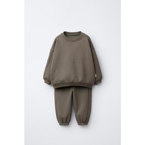 JOGGING SWEATSHIRT AND BASIC JOGGER PANTS SET WITH LABEL - Brown / Taupe | ZARA United States