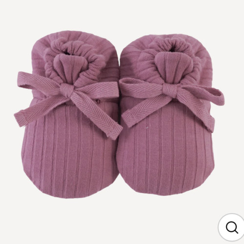 tie booties | fuchsia | organic cotton wide rib – kate quinn