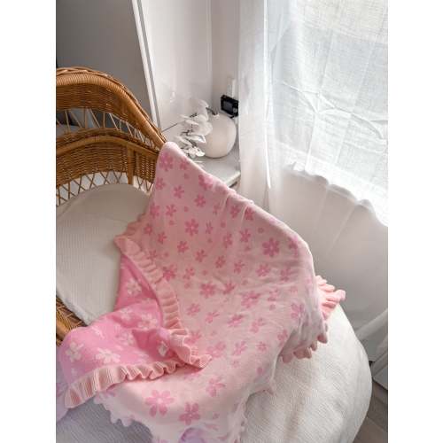 Little Daisy Reversible Blanket