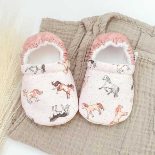 HORSE baby booties, slippers, crib shoes, soft sole, moccasins, baby shoes