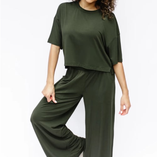 Bamboo Women’s Wide Leg Pant Set in Fir – Kyte Living