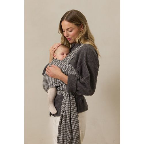 Stormy Houndstooth Wrap | Houndstooth baby carrier, Wildbird baby slings, Stretchy wrap baby carrier