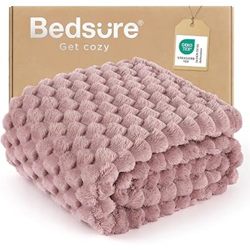 Bedsure Dusty Rose Throw Blanket for Couch - 350GSM Fluffy Plush Bubble Blanket for Bed Home Room Decor, GentleSoft Cute Fleece Soft Cozy Gifts for Women Girls, 50x60 Inches