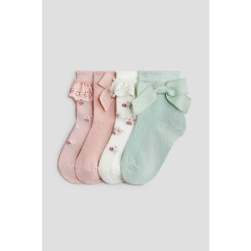 4-PACK SOCKS