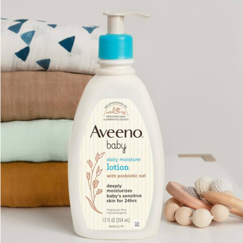 Aveeno Baby Daily Moisture Body Lotion for Sensitive Skin, Hypoallergenic Moisturizing Baby Lotion with Nourishing Oatmeal to Deeply Moisturize Baby's Skin, Fragrance-Free, 18 fl. oz