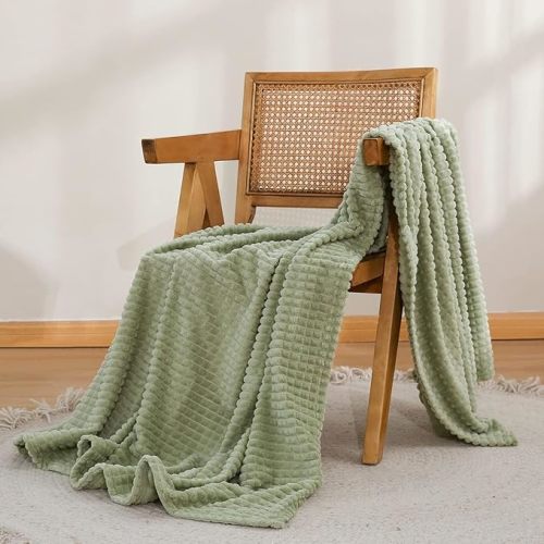 Simple&Opulence Sage Green Throw Blanket-Super Soft Fluffy Blankets 50x70 Inches Cozy Lightweight Fleece Blanket for Couch Bed Office Chair Home Decor