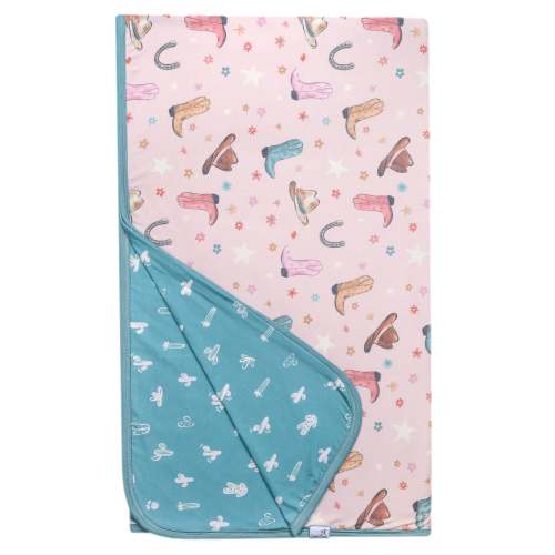 Three-Layer Jumbo Quilt - Cheyenne