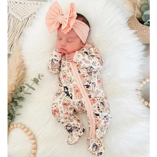 Girl Cat Baby-Sleeper With Double Zipper Calico Cat NB Baby Outfit Cat Lover Gift Idea Hospital Outfit Coming Home Outfit Gift From Grandma
