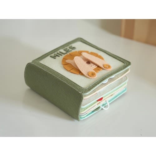 Personalized Christmas gift for baby, handmade sensory felt busy book, custom soft Montessori-inspired toy, first birthday, baby shower gift