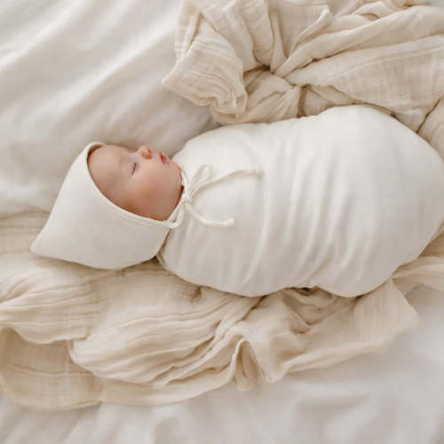 Olive and Cradle Organic cotton Pixie Bonnet Hat - nb / white