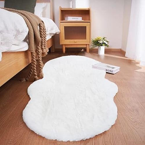 Ghouse Soft Faux Sheepskin Fur Rug 2x4 White Fluffy Bedside Rugs Plush Rug Shag Nursery Carpet Area Rugs for Living Room Bedroom Playing Room Decor