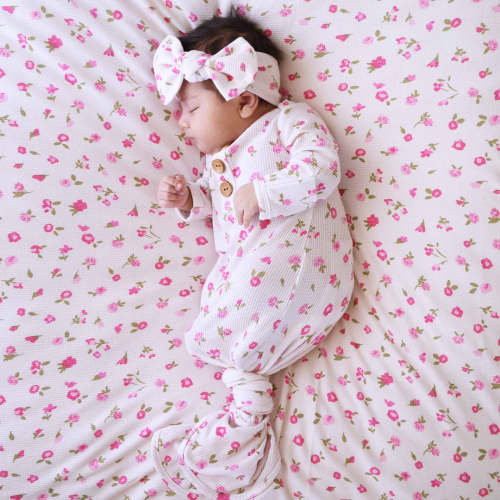 Penny's Posies Bamboo Waffle Newborn Baby Knot Gown & Hat Set