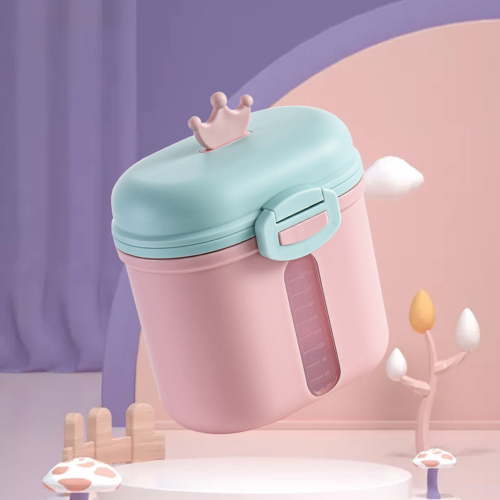 Portable Double Layer Milk Storage Box with Spoon, Sealed Plastic Formula Dispenser for Travel and Outdoor Use