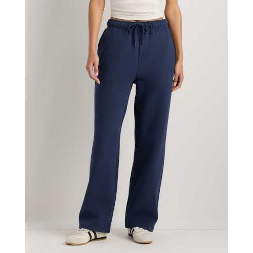 Everyday Fleece Straight Leg Sweatpants in Washed Deep Navy