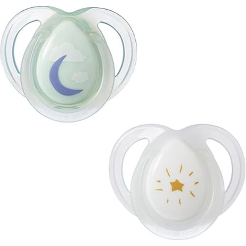 Tommee Tippee Night Time Pacifier, 0-6 Months, Symmetrical Silicone Baglet, BPA-Free Binkies, Glow in The Dark Technology, Pack of 2 with Reusable Sterilizer Pod