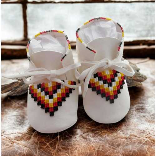 Beaded Deerskin Baby Moccasins: Ojibwe Four Direction Colors