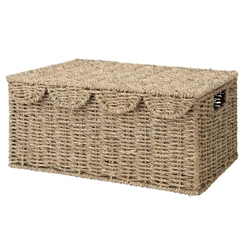StorageWorks Scalloped Edge Wicker Basket with lid, Wicker Storage Basket with Built-in Handles, Handwoven Basket for Décor, Natural Seagrass Wicker Basket for Shelves, Nursery Room