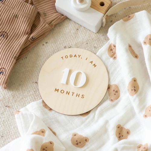 Circle | Interchangeable Milestone Cards