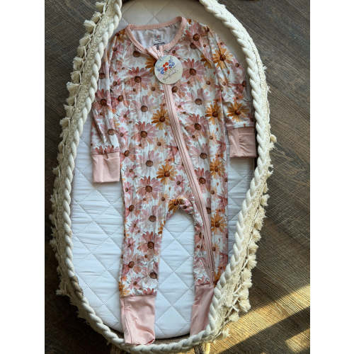 Mountain Snuggle Sack – Bloom Bamboo Co.