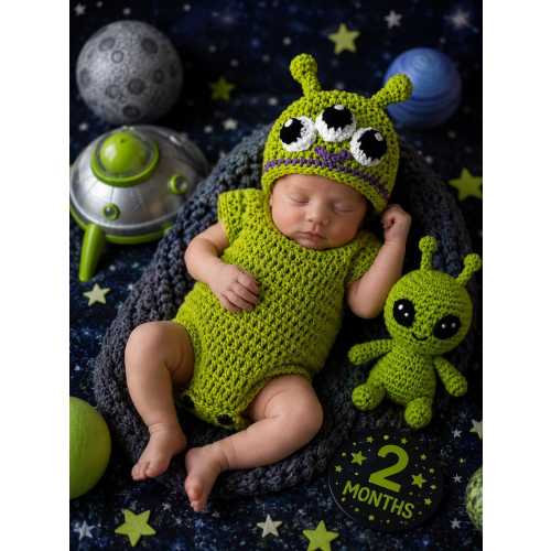Crocheted Alien Costume, Baby Space Costume, Newborn Photography, Infant Halloween, MADE TO ORDER