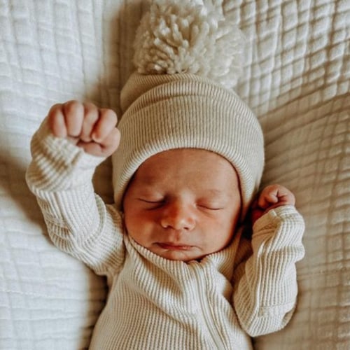 Baby's First Hat, Sand Pom