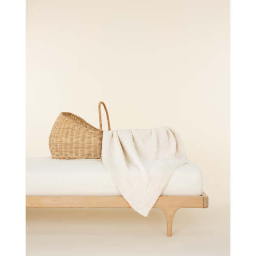 basic baby blanket / full size (white)