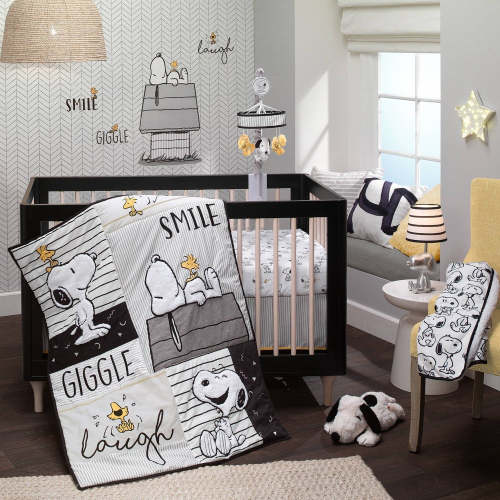 Lambs & Ivy Classic Snoopy Crib Bedding Set