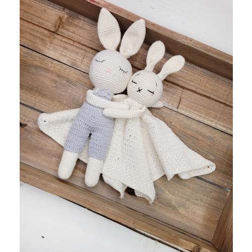 Crochet Bunny Blanket – Olive and Cradle