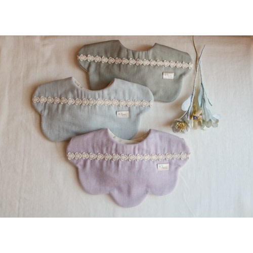 Scalloped Collar Bib: Neutral Double Gauze Cotton, Flower Lace