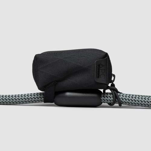 Dangle-free Lifetime Pouch (poop bag holder)