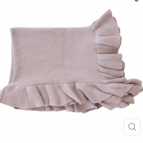 Knit Blanket With Ruffle