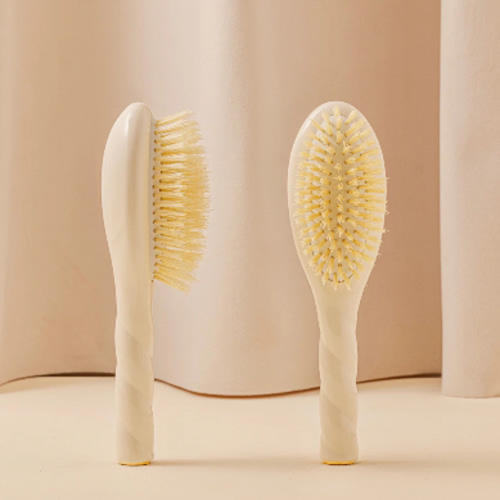 La Bonne Brosse - Ma Première Brosse 0-6 years hairbrush N°06 - Pink | Smallable