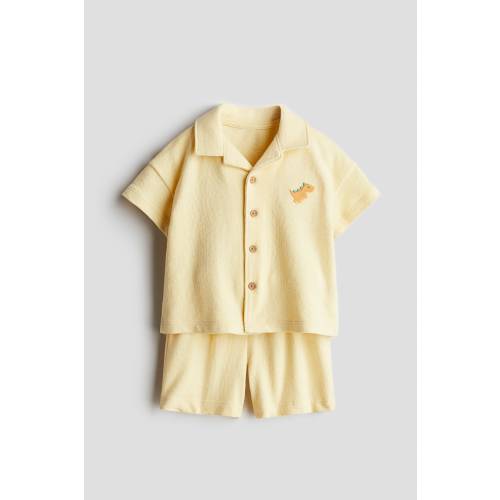 2-PIECE TERRY RESORT SHIRT AND SHORTS SET