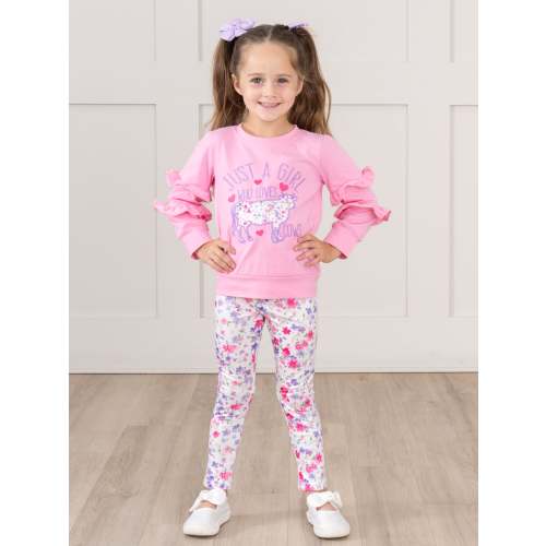 "Just a Girl Who Love Cows" Outfit