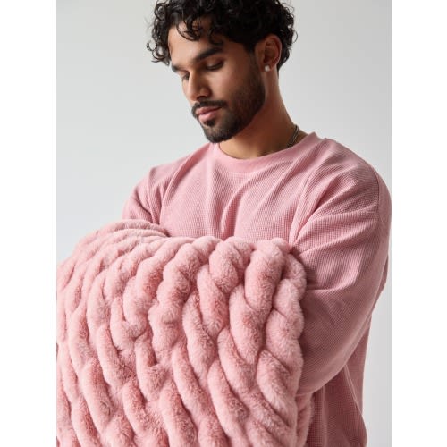 Dreamer Blanket | Super Soft, Cozy Oversized Blanket | Comfrt