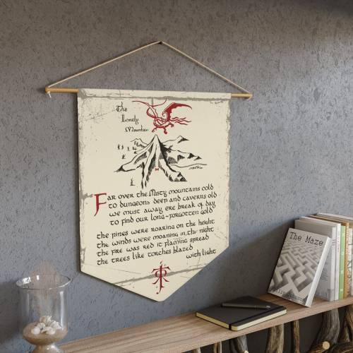 Smaug Dragon Pennant, Lord of the Rings Hobbit Decor
