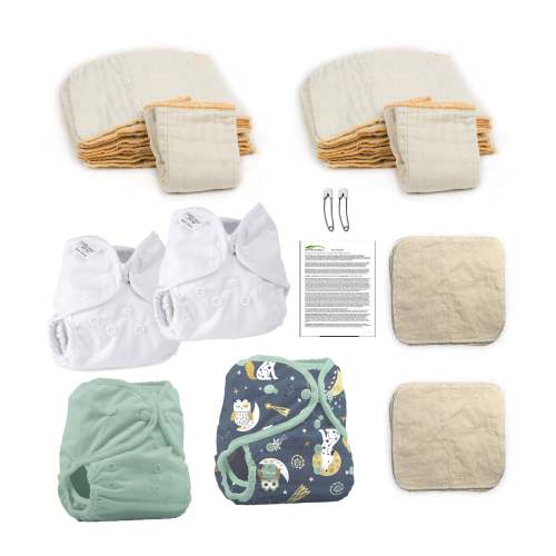 Hello Baby - Cloth Diapering Kit for newborns with natural cotton diapers and baby wipes