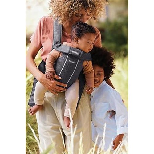 BabyBjörn Baby Carrier Mini, Anthracite, 3D Mesh | Newborn Carrier (7-25 lbs), Ergonomic, Easy-to-Use
