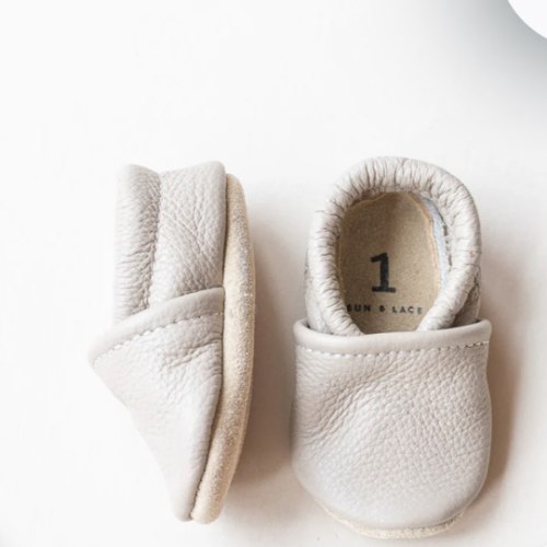Gender Neutral Leather Baby Shoes with Soft Soles Light Gray – Sun & Lace