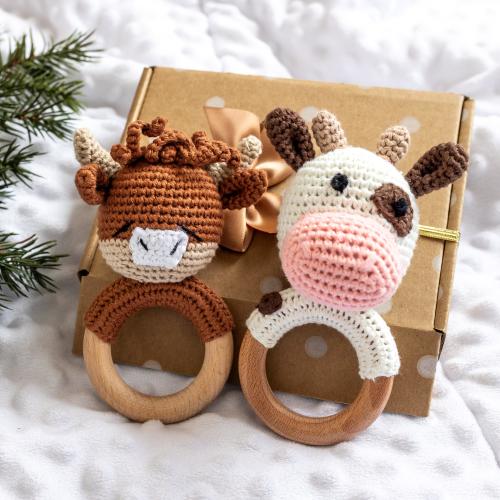 Personalized Cow Baby Rattles | Crochet Highland Cow Rattle | Baby Shower, New Baby Gift | Cotton Yarn and Beechwood | Turnkey Gift Free Bag
