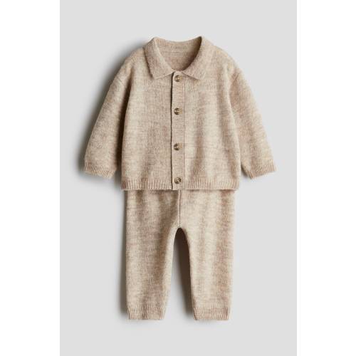 2-PIECE CARDIGAN AND PANTS SET