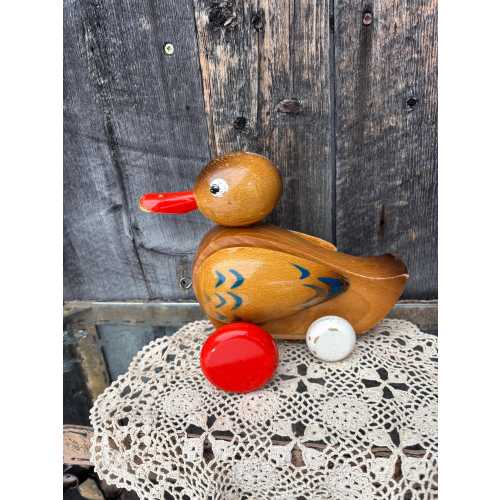 Vintage wooden pull-along duck, Czechoslovakia, 1960s.