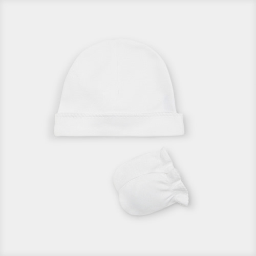 Baby hat and mittens set