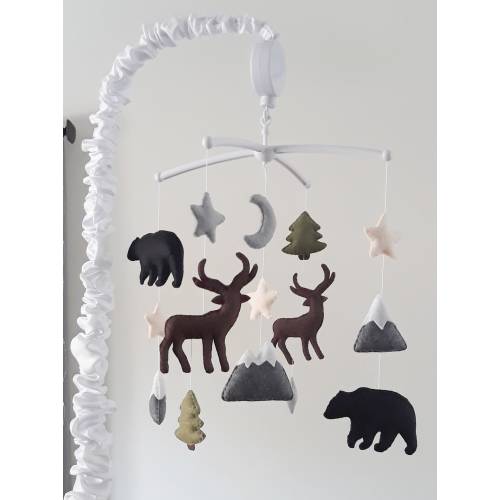 Woodland baby mobile,Deer baby mobile,Deer bear baby mobile,Woodland nursery,Adventure nursery, Forest animals baby mobile, Black bear