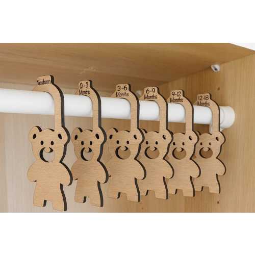Personalised Baby Clothes Hangers – Bear-Shaped Wardrobe Dividers, Wooden Nursery Hangers, Bear Gift for Newborn Boy, New Baby Gift Idea